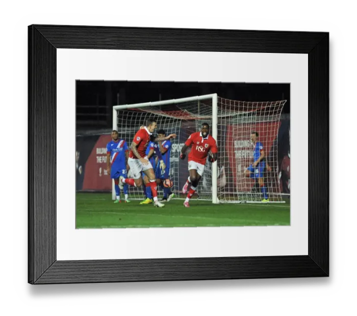 Framed Print : Thrilling FA Cup Moment: Jay Emmanuel-Thomas's Euphoric Goal Celebration for Bristol City