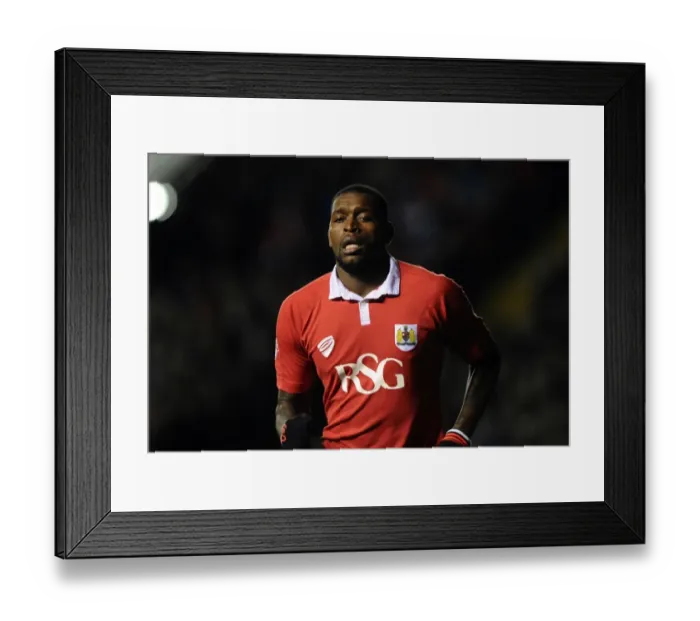 Framed Print : Jay Emmanuel-Thomas in FA Cup Action: Bristol City vs Doncaster Rovers, 2015