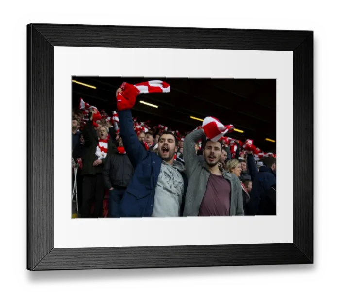 Framed Print : The FA Cup Fourth Round: Thrilling Rivalry Between Bristol City and West Ham United at Ashton Gate