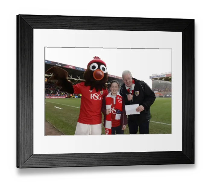 Framed Print : Tense Half Time Moment: Bristol City vs. West Ham United, FA Cup Fourth Round Framed Print : Tense Half Time Moment: Bristol City vs. West Ham United, FA Cup Fourth Round