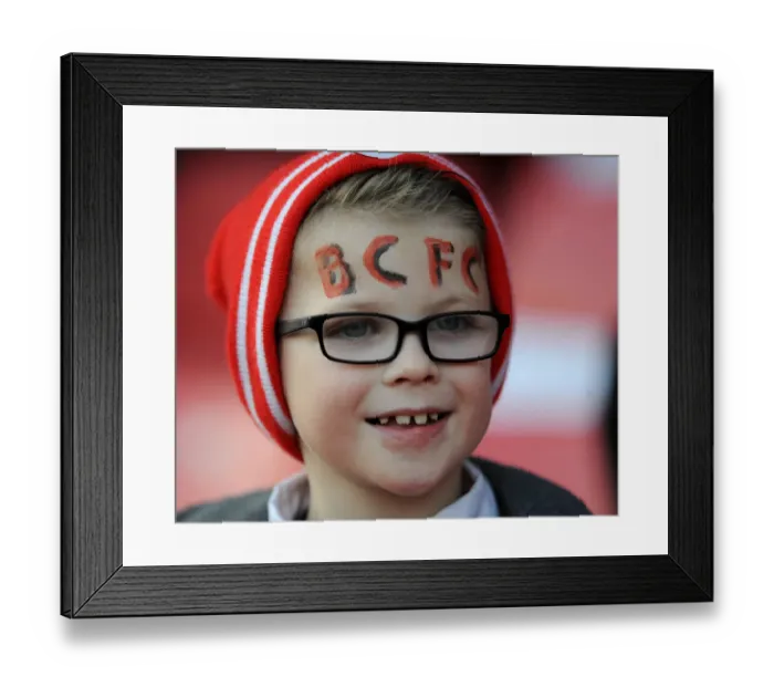 Framed Print : Passionate Bristol City Fan with Facepaint at Ashton Gate during FA Cup Fourth Round Match against West Ham United