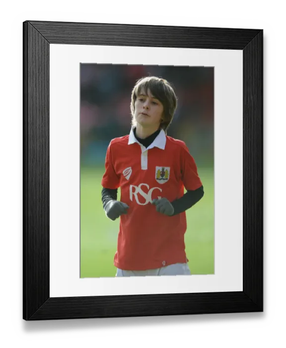 Framed Print : Thrilling FA Cup Showdown: Bristol City vs. West Ham United at Ashton Gate