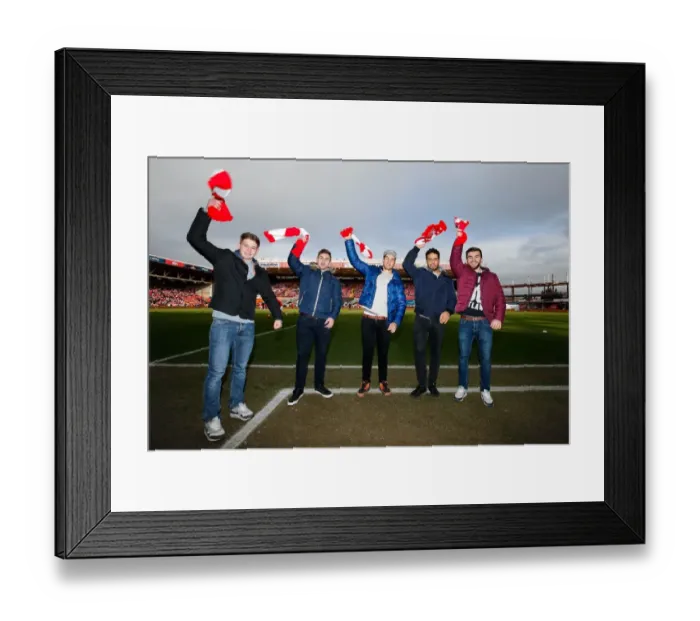 Framed Print : Five Bristol Rugby Players Show Support for Bristol City Ahead of FA Cup Match vs. West Ham United