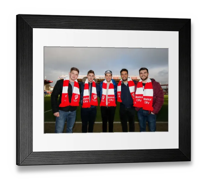 Framed Print : Five Rugby Stars Show Solidarity with Bristol City Ahead of FA Cup Match against West Ham United Framed Print : Five Rugby Stars Show Solidarity with Bristol City Ahead of FA Cup Match against West Ham United