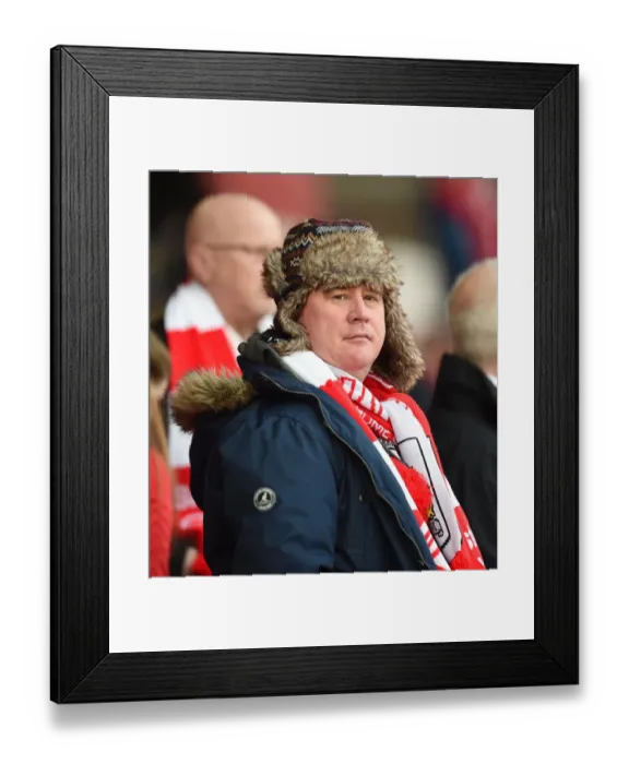 Framed Print : Intense FA Cup Moment: Bristol City vs. West Ham United at Ashton Gate