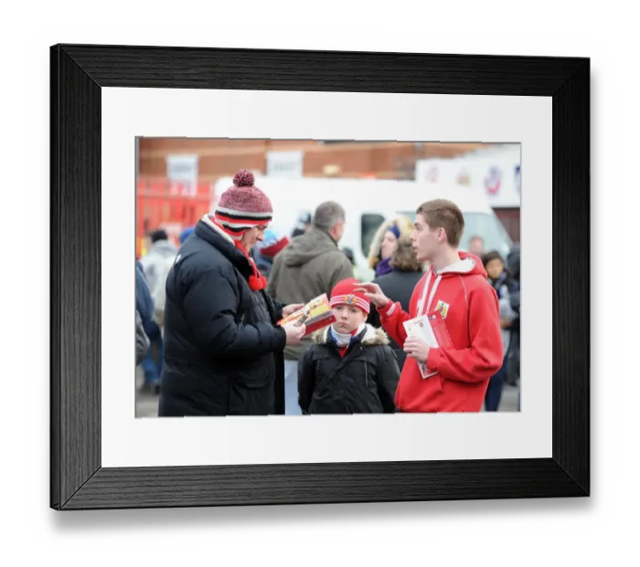 Framed Print : Thousands of Bristol City Fans Gather at Ashton Gate for FA Cup Match against West Ham United, January 2015