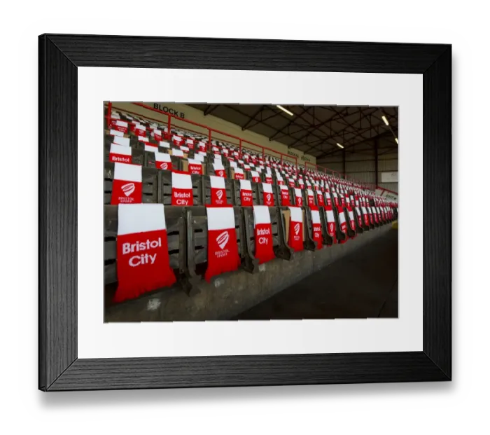 Framed Print : 12, 000 Scarves Distributed: FA Cup Fourth Round - Bristol City vs West Ham United: The Excitement Builds