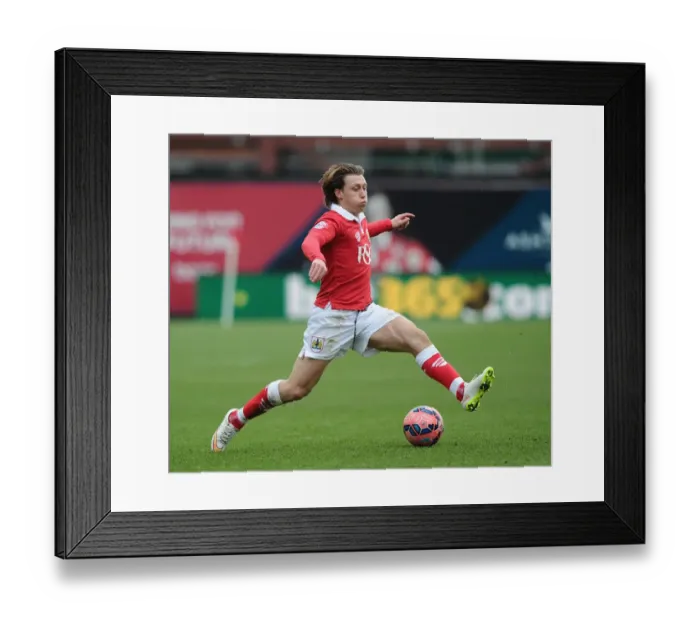 Framed Print : Luke Freeman's Star Performance: Bristol City vs. West Ham United in FA Cup Fourth Round Thriller Framed Print : Luke Freeman's Star Performance: Bristol City vs. West Ham United in FA Cup Fourth Round Thriller
