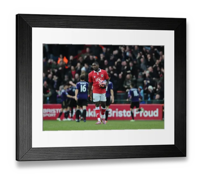 Framed Print : Jay Emmanuel-Thomas Disappointment: West Ham United Celebrate FA Cup Upset Over Bristol City Framed Print : Jay Emmanuel-Thomas Disappointment: West Ham United Celebrate FA Cup Upset Over Bristol City