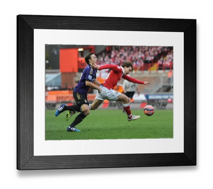 Framed Print : A Battle for the Ball: Freeman vs Noble - Bristol City vs West Ham United Framed Print : A Battle for the Ball: Freeman vs Noble - Bristol City vs West Ham United