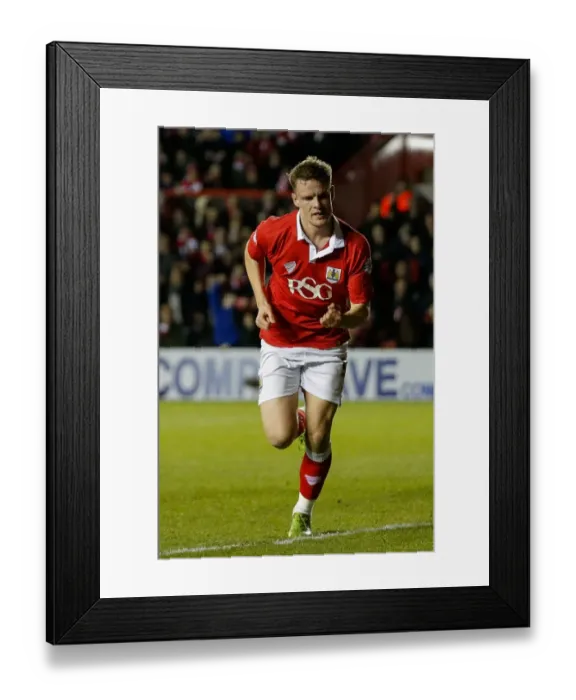 Framed Print : Matt Smith's Stunner: 1-0 for Bristol City in Johnstones Paint Trophy Final Framed Print : Matt Smith's Stunner: 1-0 for Bristol City in Johnstones Paint Trophy Final