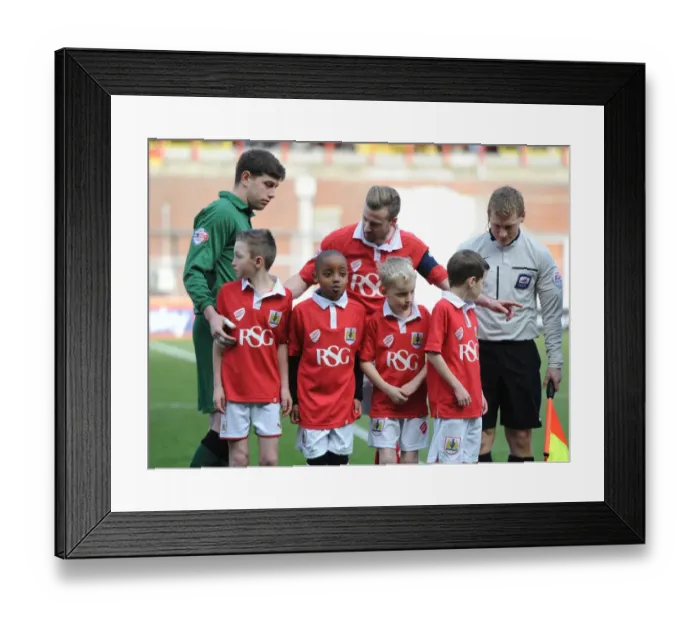 Framed Print : Bristol City vs Fleetwood Town: Clash at Ashton Gate, Sky Bet League One (January 2015)