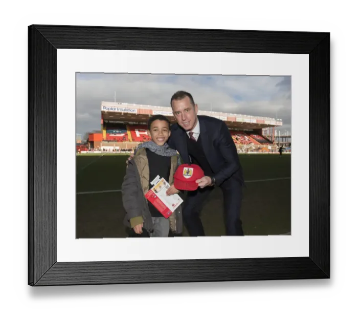 Framed Print : Football Rivalry: Bristol City vs Fleetwood Town Clash at Ashton Gate (January 2015) Framed Print : Football Rivalry: Bristol City vs Fleetwood Town Clash at Ashton Gate (January 2015)
