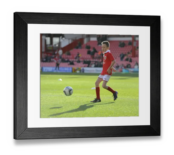 Framed Print : Bristol City vs Fleetwood Town: Sky Bet League One Clash at Ashton Gate - January 2, 2015 (Football Rivalry: Bristol City v Fleetwood Town) Framed Print : Bristol City vs Fleetwood Town: Sky Bet League One Clash at Ashton Gate - January 2, 2015 (Football Rivalry: Bristol City v Fleetwood Town)