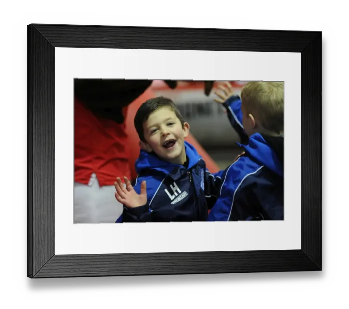 Framed Print : Bristol City vs Fleetwood Town: Clash at Ashton Gate, Sky Bet League One (January 2015) Framed Print : Bristol City vs Fleetwood Town: Clash at Ashton Gate, Sky Bet League One (January 2015)