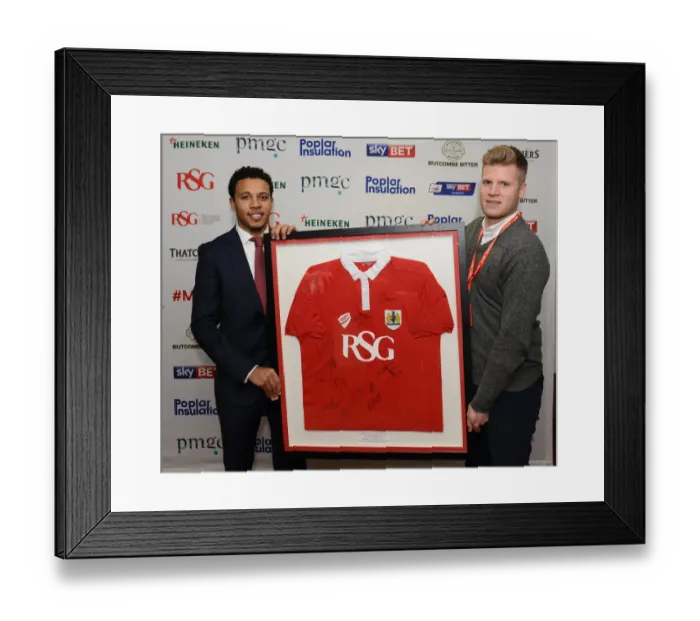 Framed Print : Ashton Bishop: Man of the Match as Bristol City Triumphs Over Fleetwood Town in Sky Bet League One (February 1, 2015) Framed Print : Ashton Bishop: Man of the Match as Bristol City Triumphs Over Fleetwood Town in Sky Bet League One (February 1, 2015)