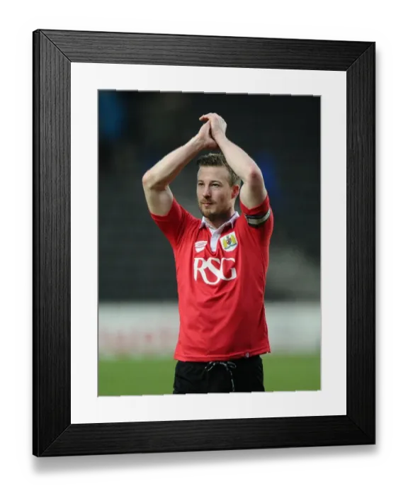 Framed Print : Wade Elliott in Action: MK Dons vs. Bristol City, Sky Bet League One, 2015 Framed Print : Wade Elliott in Action: MK Dons vs. Bristol City, Sky Bet League One, 2015