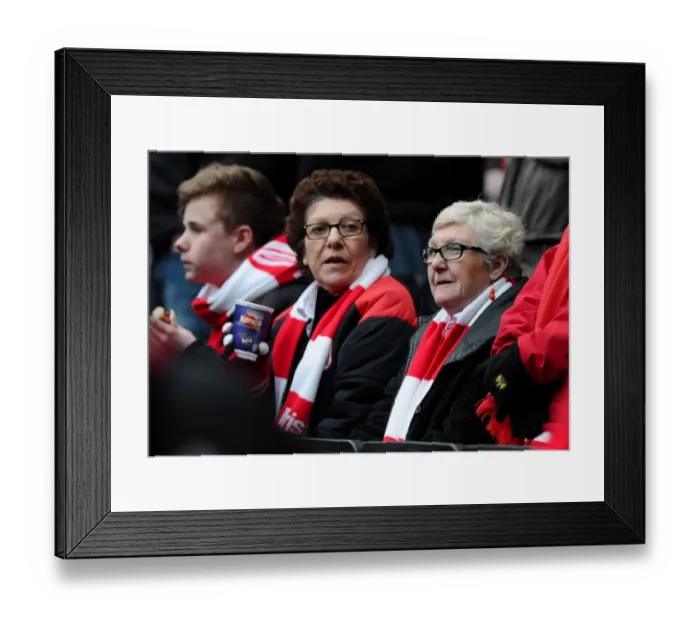 Framed Print : Bristol City Fans in Action at Stadium MK during Sky Bet League One Match Framed Print : Bristol City Fans in Action at Stadium MK during Sky Bet League One Match