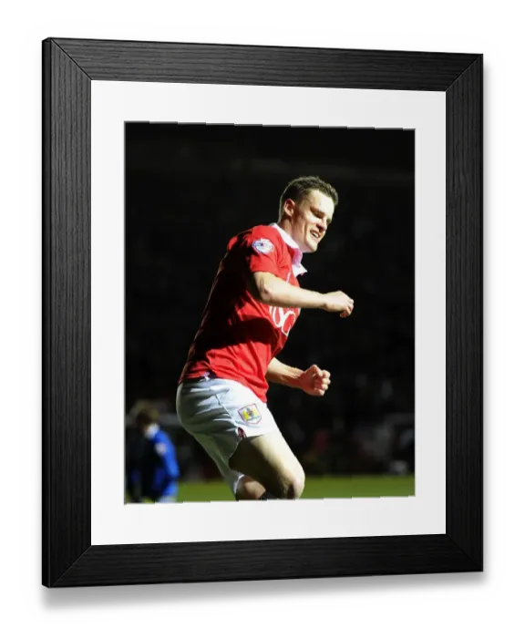 Framed Print : Thrilling Goal: Matt Smith's Strike for Bristol City vs Port Vale in Sky Bet League One