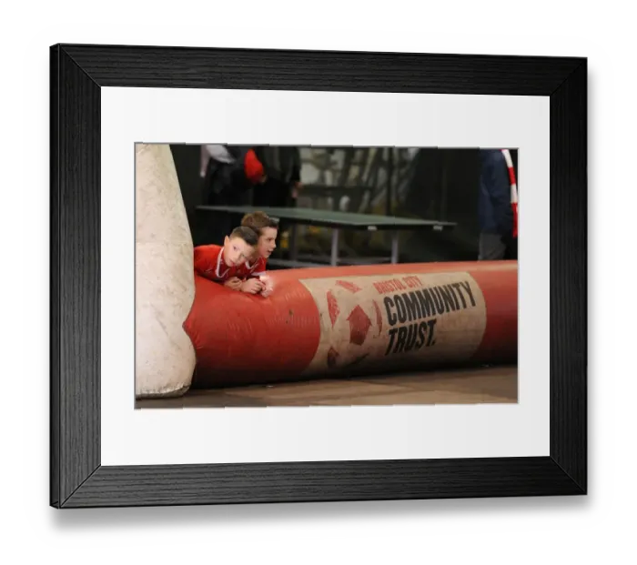 Framed Print : Bristol City vs Sheffield United Clash in Sky Bet League One, Ashton Gate Stadium