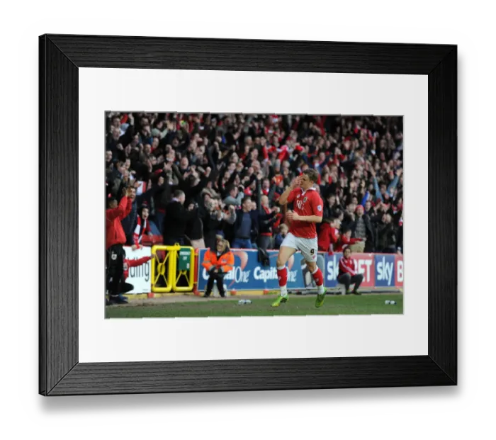 Framed Print : Matt Smith's Euphoric Goal Celebration: Bristol City vs. Sheffield United (February 14, 2015) Framed Print : Matt Smith's Euphoric Goal Celebration: Bristol City vs. Sheffield United (February 14, 2015)