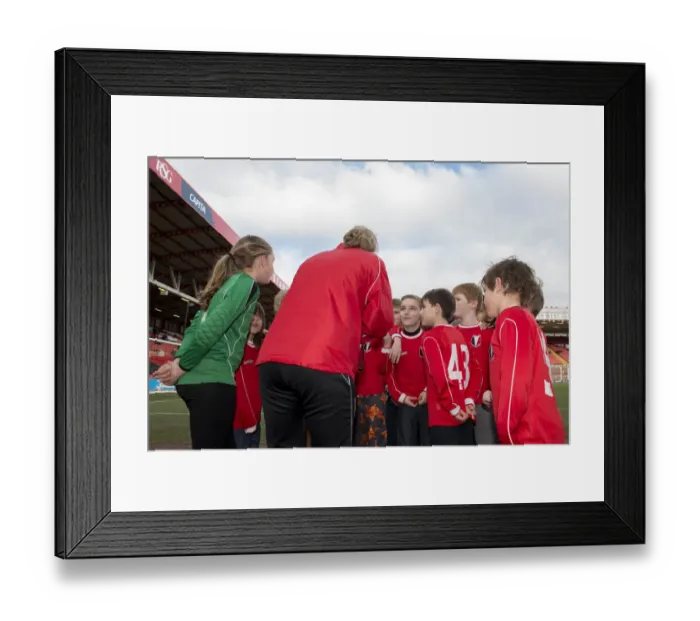 Framed Print : Intense Rivalry: Bristol City vs Sheffield United, Ashton Gate, February 14, 2015