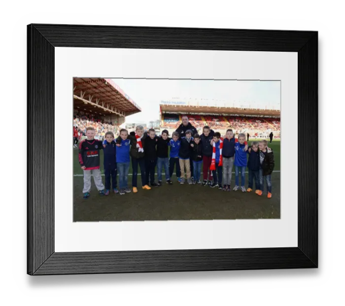 Framed Print : Intense Rivalry: Bristol City vs Sheffield United at Ashton Gate (February 14, 2015)