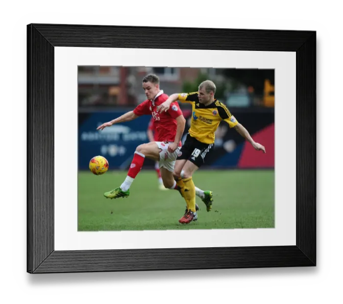 Framed Print : Battling for Supremacy: Smith vs McEveley in Intense Bristol City vs Sheffield United Clash