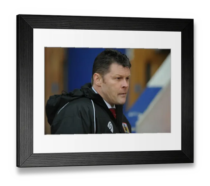 Framed Print : Steve Cotterill Leads Bristol City in Sky Bet League One Match against Colchester United, February 2015 Framed Print : Steve Cotterill Leads Bristol City in Sky Bet League One Match against Colchester United, February 2015