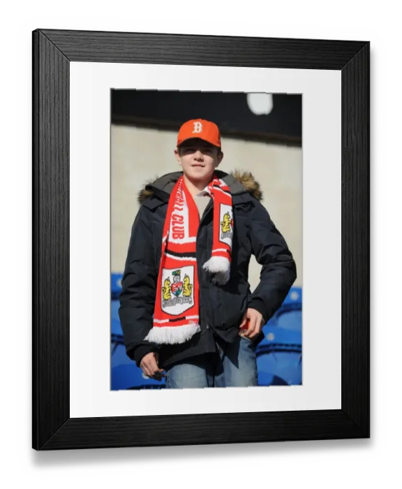 Framed Print : Bristol City Fans in Full Force: Sky Bet League One Showdown against Colchester United (February 2015) Framed Print : Bristol City Fans in Full Force: Sky Bet League One Showdown against Colchester United (February 2015)