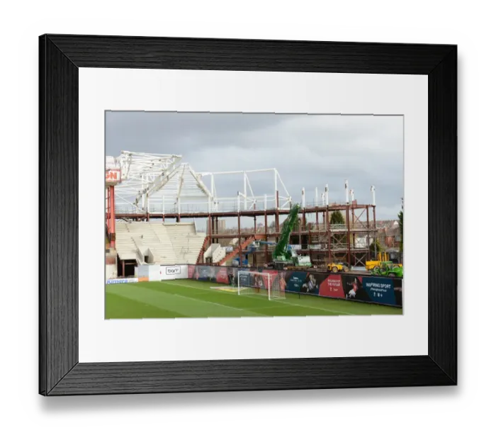 Framed Print : Intense Moment at Ashton Gate: Sky Bet League One Clash Between Bristol City and Rochdale Framed Print : Intense Moment at Ashton Gate: Sky Bet League One Clash Between Bristol City and Rochdale