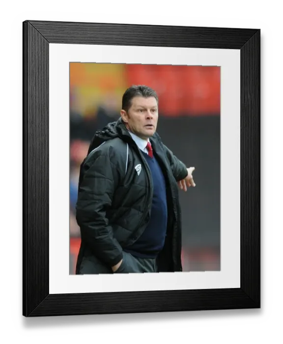 Framed Print : Steve Cotterill Leads Bristol City in Sky Bet League One Clash Against Rochdale, 28 / 02 / 2015 Framed Print : Steve Cotterill Leads Bristol City in Sky Bet League One Clash Against Rochdale, 28 / 02 / 2015