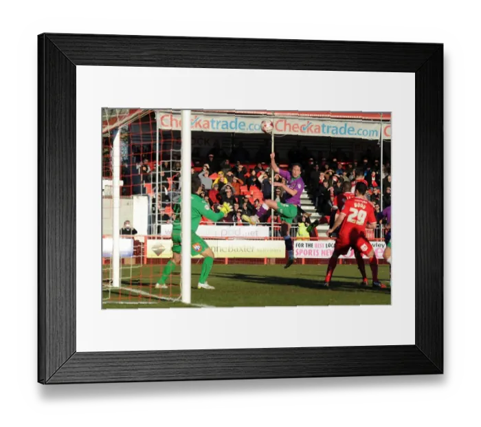 Framed Print : Bristol City's Luke Ayling Scores the Game-Winning Goal Against Crawley Town, March 7, 2015