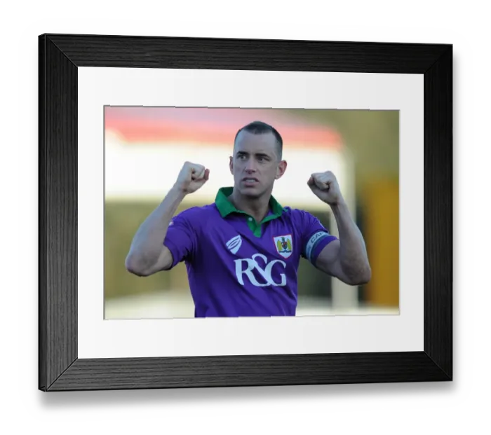 Framed Print : Bristol City's Aaron Wilbraham Celebrates 1-2 Win Over Crawley Town