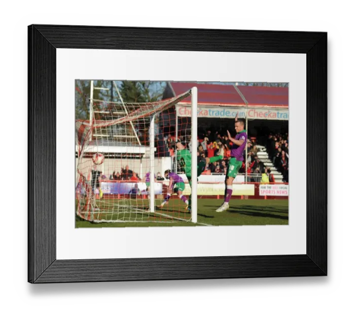 Framed Print : Bristol City's Luke Ayling Scores Headers Past Crawley Town's Lewis Price Framed Print : Bristol City's Luke Ayling Scores Headers Past Crawley Town's Lewis Price