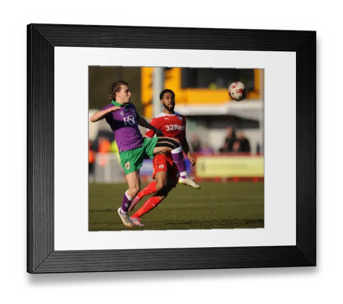 Framed Print : Bristol City's Luke Freeman in Action at Crawley Town's Broadfield Stadium, March 7, 2015 Framed Print : Bristol City's Luke Freeman in Action at Crawley Town's Broadfield Stadium, March 7, 2015