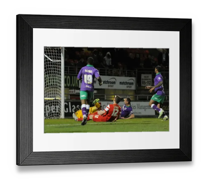 Framed Print : Aaron Wilbraham Scores the Winning Goal: Leyton Orient vs. Bristol City, Sky Bet League One