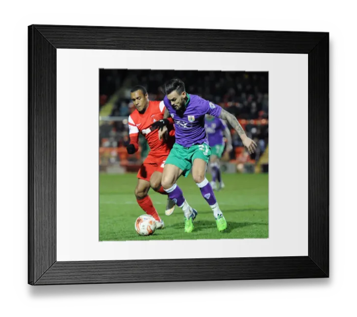 Framed Print : Marlon Pack Fends Off Jay Simpson's Pressure in Leyton Orient vs. Bristol City Clash, Sky Bet League One Framed Print : Marlon Pack Fends Off Jay Simpson's Pressure in Leyton Orient vs. Bristol City Clash, Sky Bet League One