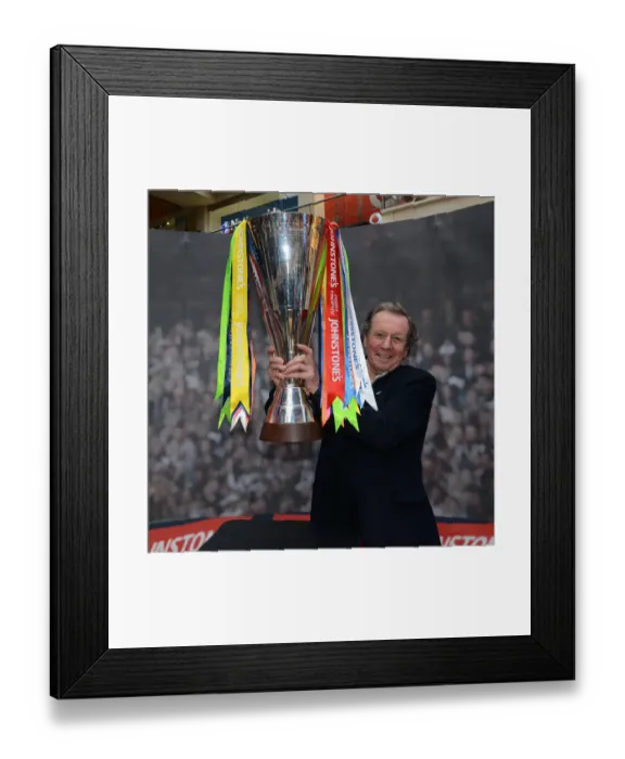 Framed Print : Bristol City FC and Mayor George Ferguson Celebrate Johnstone's Paint Trophy Victory at Cabot Circus Framed Print : Bristol City FC and Mayor George Ferguson Celebrate Johnstone's Paint Trophy Victory at Cabot Circus