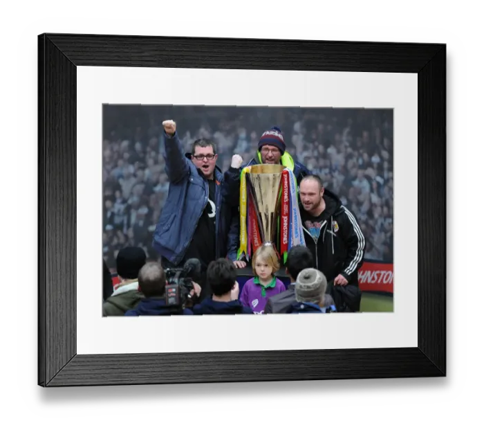 Framed Print : Bristol City FC and Johnstone Paint Trophy: A Triumphant Moment at Cabot Circus Framed Print : Bristol City FC and Johnstone Paint Trophy: A Triumphant Moment at Cabot Circus