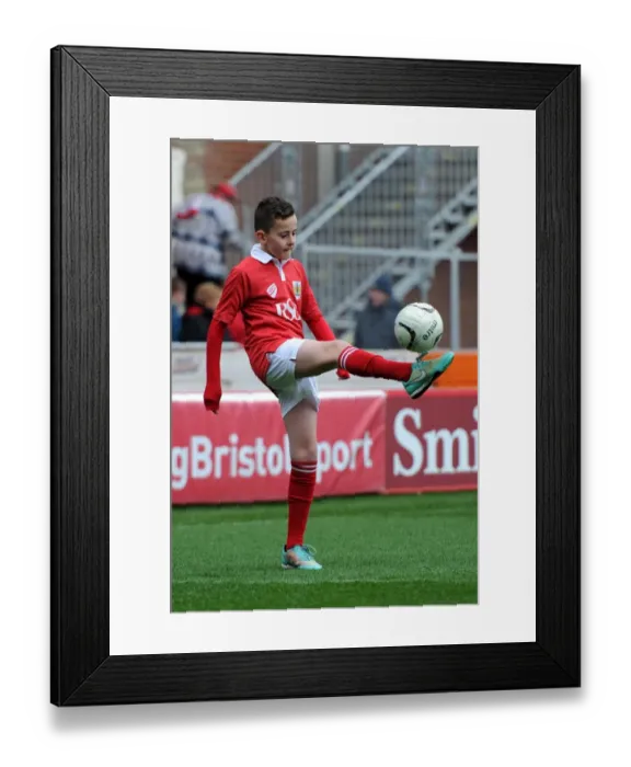Framed Print : Sky Bet League One: Showdown at Ashton Gate - Bristol City vs Gillingham, 14 March 2015 Framed Print : Sky Bet League One: Showdown at Ashton Gate - Bristol City vs Gillingham, 14 March 2015
