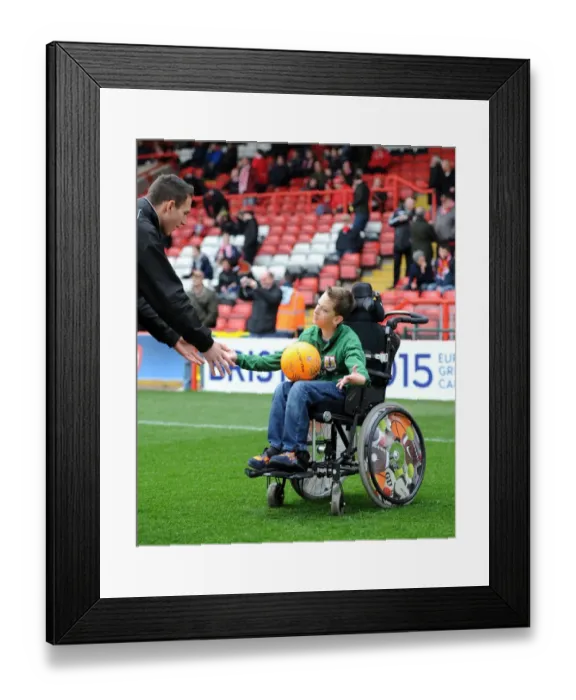 Framed Print : Bristol City vs Gillingham: Sky Bet League One Match at Ashton Gate - 14 March 2015 Framed Print : Bristol City vs Gillingham: Sky Bet League One Match at Ashton Gate - 14 March 2015