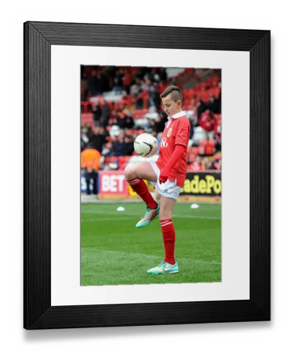 Framed Print : Bristol City vs. Gillingham: Sky Bet League One Clash at Ashton Gate Stadium - 14 March 2015 Framed Print : Bristol City vs. Gillingham: Sky Bet League One Clash at Ashton Gate Stadium - 14 March 2015
