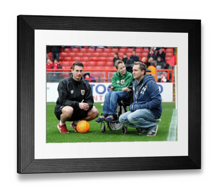 Framed Print : Bristol City vs Gillingham: Showdown in Sky Bet League One at Ashton Gate Stadium - 14 March 2015 Framed Print : Bristol City vs Gillingham: Showdown in Sky Bet League One at Ashton Gate Stadium - 14 March 2015