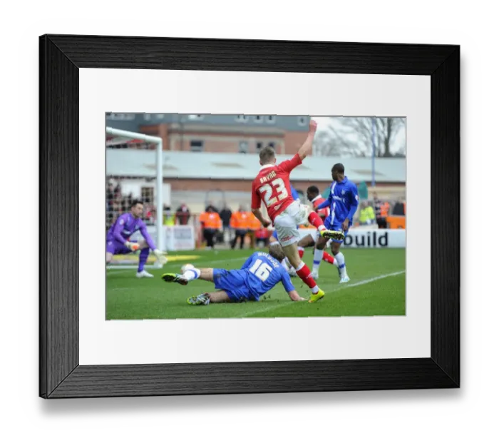 Framed Print : Bristol City's Joe Bryan Narrowly Misses Goal vs Gillingham, Sky Bet League One, 14 / 03 / 2015