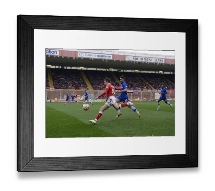 Framed Print : Bristol City's Luke Freeman Soaring Cross at Ashton Gate, Bristol City vs Gillingham, Sky Bet League One Framed Print : Bristol City's Luke Freeman Soaring Cross at Ashton Gate, Bristol City vs Gillingham, Sky Bet League One