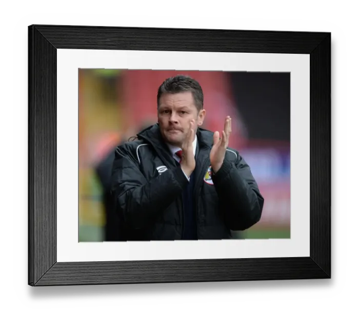 Framed Print : Steve Cotterill Leads Bristol City in Sky Bet League One Match Against Gillingham, March 2015 Framed Print : Steve Cotterill Leads Bristol City in Sky Bet League One Match Against Gillingham, March 2015