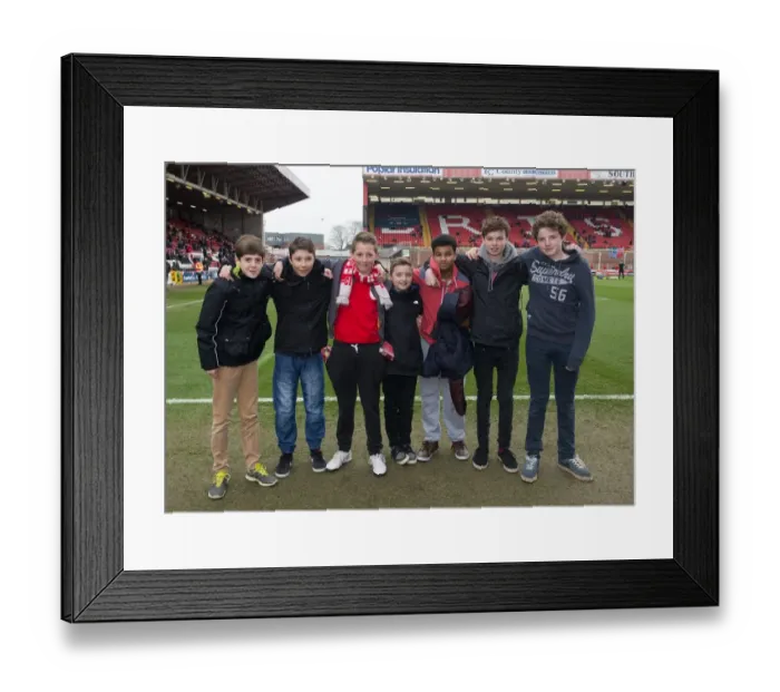 Framed Print : Bristol City vs Gillingham: Sky Bet League One Clash at Ashton Gate - March 14, 2015 Framed Print : Bristol City vs Gillingham: Sky Bet League One Clash at Ashton Gate - March 14, 2015