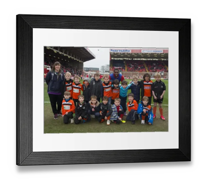 Framed Print : Bristol City vs Gillingham: Sky Bet League One Clash at Ashton Gate (March 14, 2015) Framed Print : Bristol City vs Gillingham: Sky Bet League One Clash at Ashton Gate (March 14, 2015)
