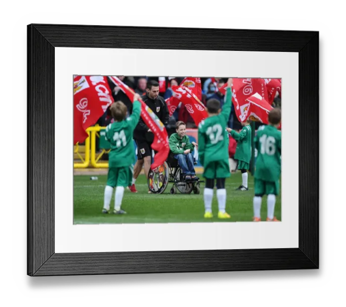 Framed Print : Bristol City vs Gillingham: Football Rivalry at Ashton Gate - 14 / 03 / 2015 Framed Print : Bristol City vs Gillingham: Football Rivalry at Ashton Gate - 14 / 03 / 2015